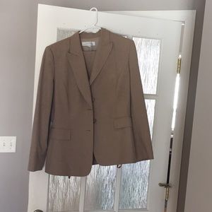 Tahari suit